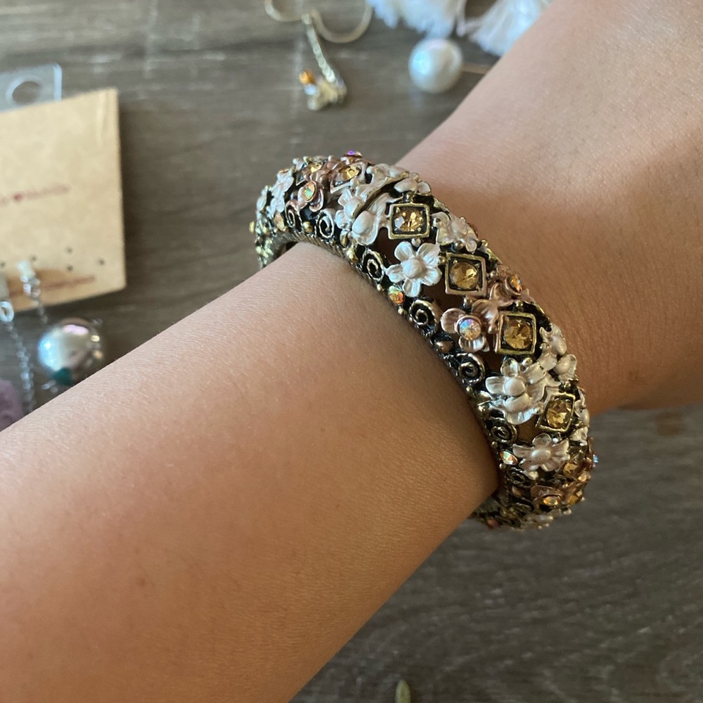 Bracelet
